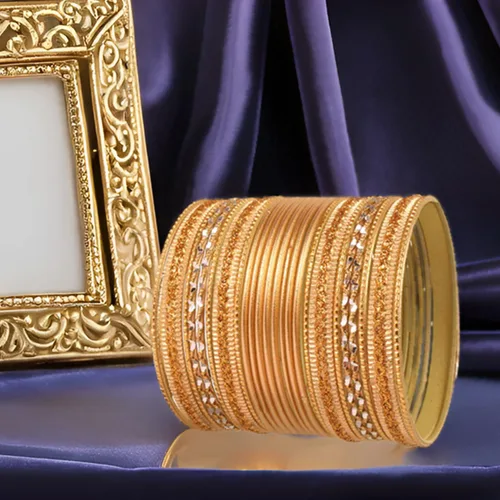 Vista 8 de Touchstone - Pulseras de metal indio para mujer, de aleación de oro, colección de 2 docenas de pulseras Bollywood, para mujer, apilable, anchas