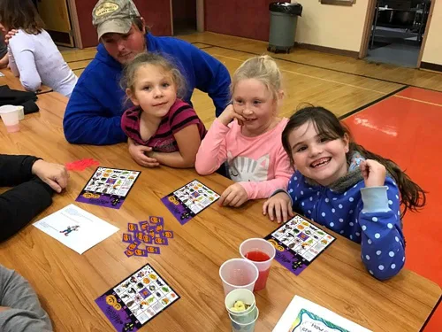 Vista 7 de Funnlot - Juego de bingo de Halloween para 24 jugadores - Juegos de fiesta para niños, aula escolar, actividades familiares - Tarjetas de bingo