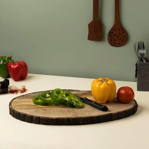 Vista 2 de GoCraft Tabla de cortar ovalada de madera con borde de corteza de árbol Tabla de cortar de madera de mango con borde vivo, preparación y servir