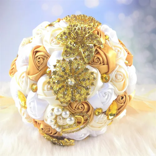 Vista 7 de Abbie Home Ramo de novia de lujo, ramo de broche de rosa rosa burdeos decorado con perlas y accesorios de joyería de diamantes de imitación