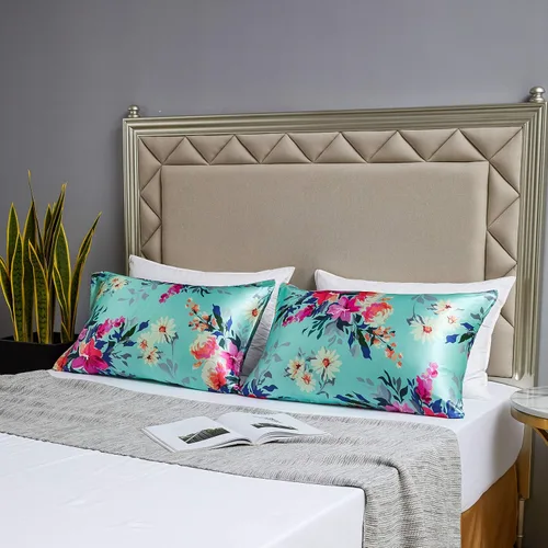 Vista 64 de MR&HM - Funda de almohada de satén