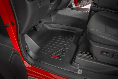 Vista 7 de Rough Country Juego de tapetes para todo clima para Ford F-250/F-350 SuperDuty (2017-2025) CrewCab con asiento tipo banco - Tapete de piso flexible