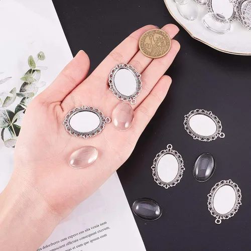 Vista 2 de PH PandaHall 60 piezas de bisel colgante en blanco – 30 bandejas colgantes ovaladas para fotos con 30 cabujones de cristal para bodas, novias, ramo