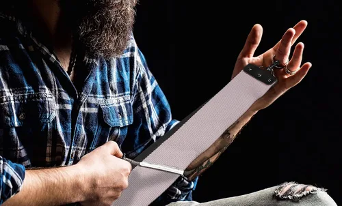 Vista 5 de Razor Strop – Barber's Latigo Leather Straight Razor Strop. Doble correa que será una gran adición para cualquier maquinilla de afeitar recta. Trazo