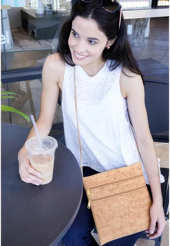 Vista 2 de Double Zipper Pocket Cork Cross Body Bag with Natural Zipper