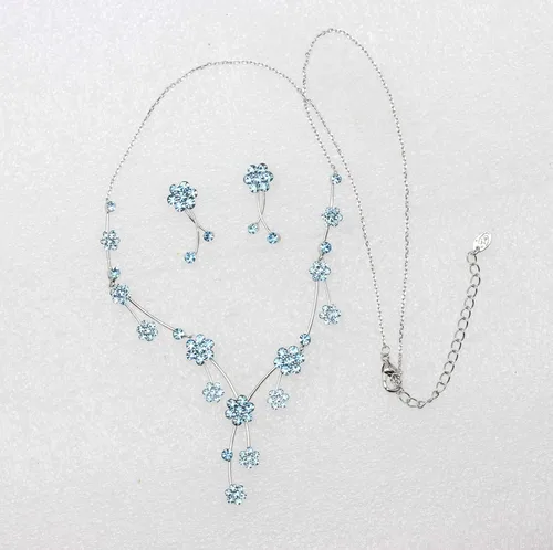 Vista 2 de Faship Precioso conjunto de pendientes y collar floral de cristal