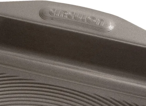 Vista 3 de Circulon Total Bakeware - Juego de bandejas antiadherentes para hornear galletas con estante de enfriamiento, 3 piezas, color gris