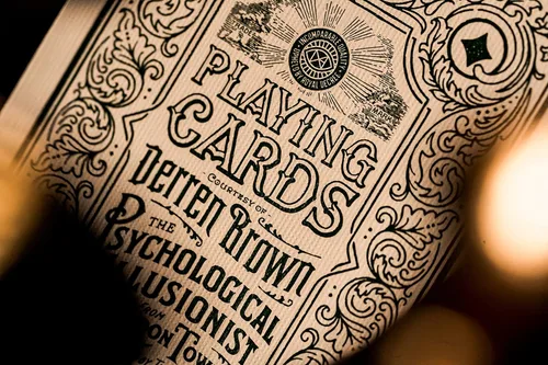 Vista 9 de theory11 Naipes Derren Brown