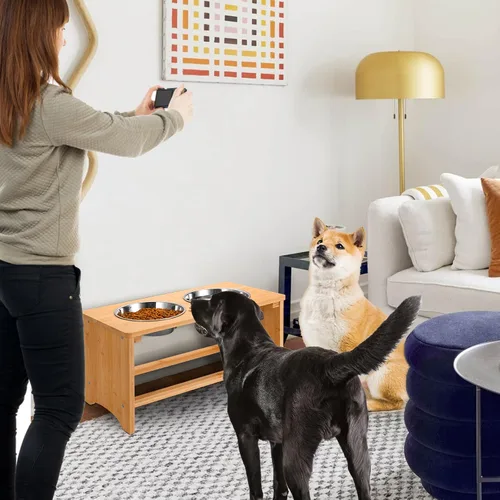 Vista 7 de Soporte elevado de bambú para perros, comedero elevado antideslizante para perros con 2 cuencos de acero inoxidable para alimentos y agua, 10