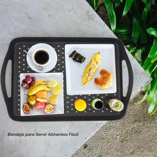 Vista 5 de ECOIOU Bandeja antideslizante para servir alimentos con asas, paquete de 2 bandejas rectangulares antideslizantes no tóxicas aptas para lavavajillas