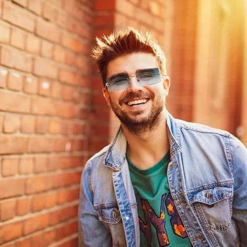 Vista 7 de URATOT Paquete de 4 lentes de sol rectangulares sin montura vintage sin montura retro gafas de sol con marco de metal para hombres y mujeres
