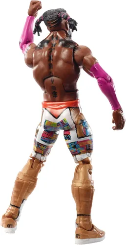 Vista 5 de WWE Kofi Kingston Elite Collection Wrestlemania 35 Figura de acción con articulación de lujo, detalles realistas, equipo de anillo auténtico, manos
