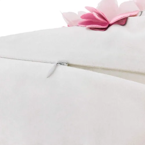 Vista 7 de KINGROSE Funda de almohada decorativa con diseño de mariposa 3D, diseño de corazón dulce, funda de cojín suave para el Día de San Valentín, Día