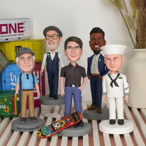 Vista 4 de AlOU AlOU Estatuillas personalizadas de 15 cm Bobbleheads para el Día del Padre, Día de la Madre, Padres, Jefe, Colegas, Familia y Amigos