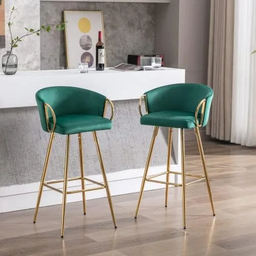 Vista 10 de Taburetes de bar modernos de terciopelo, juego de 2 taburetes de bar con respaldo y reposapiés cromados, taburetes de bar altos con patas doradas