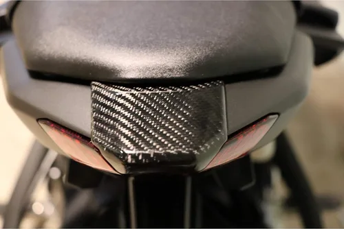 Vista 4 de MOS - Cubierta superior central de fibra de carbono compatible con Yamaha MT-07 2013 2014 2015 2016 2017