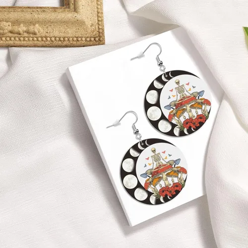 Vista 2 de Pendientes de piel sintética con diseño de calavera y flores para mujer