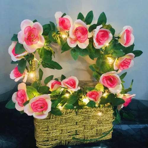 Vista 9 de Guirnalda de luces artificiales de vid de rosas de 7.5 pies, funciona con pilas, guirnalda de rosas para San Valentín, boda, dormitorio, fiesta