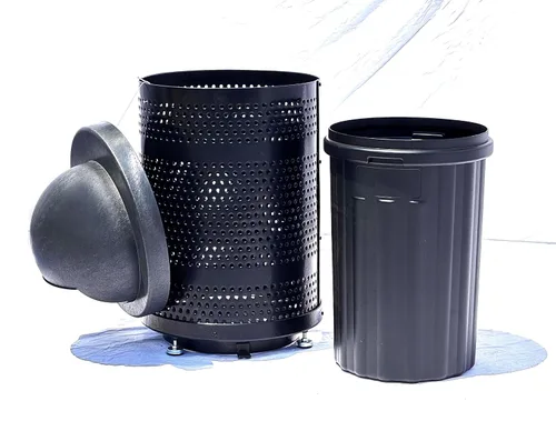 Vista 4 de Bote de basura de metal perforado termoplástico de 32 galones con tapa de cúpula de espuma estructural, color negro