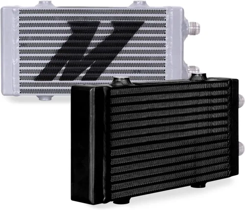 Vista 6 de Mishimoto Intercambiador de calor universal de doble paso, barra y placa de aceite, pequeño, negro