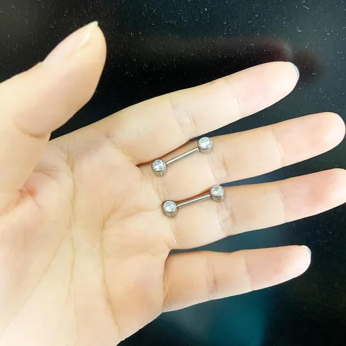 Vista 3 de 1 unidad2 piezas G23 titanio 0.157 in0.197 in CZ pezón anillos de lengua 14G recta circonita cúbica piercing joyería barra ceja prensa ajuste sin