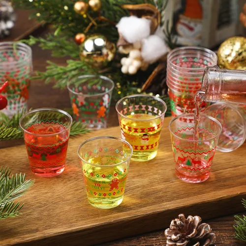 Vista 5 de Funtery 24 Piezas Vasos de Chupito de Plástico con Diseño de Suéter Feo de Navidad 1.7 oz Vasos de Chupito Navideños Mini Desechables a Granel Árbol