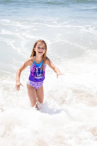 Vista 2 de Disney Descendants Mal Evie Uma Tankini Top & Swim Bottom Set