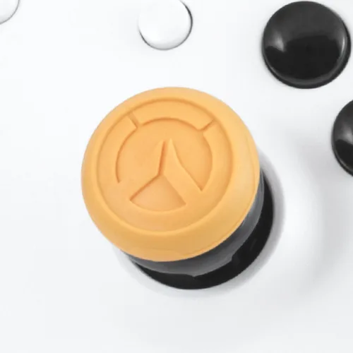 Vista 4 de KontrolFreek Overwatch for Xbox One Controller Performance Thumbsticks 1 High-Rise Convex, 1 Mid-Rise Convex Orange