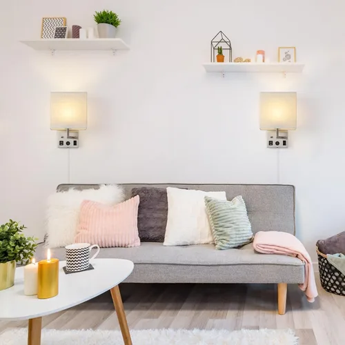 Vista 5 de Juego de dos apliques de pared negros, luces de pared de noche para dormitorio, aplique de pared enchufable con puertos USB y tomas, lámpara