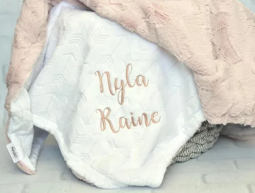 Vista 8 de Manta de bebé de felpa personalizada con nombre personalizado para el nombre del bebé de las niñas, regalo de bebé personalizado para baby shower