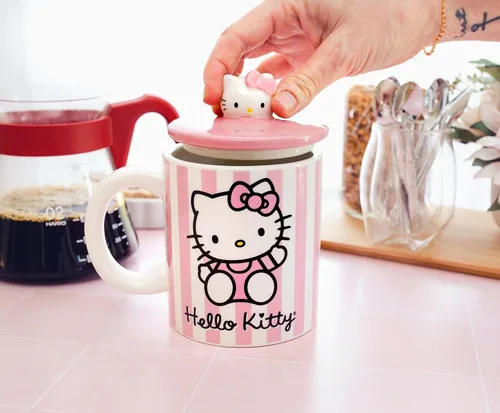 Vista 5 de Toynk Sanrio Hello Kitty - Taza de cerámica con tapa con diseño de rayas rosadas, taza de café grande para té, expreso, cacao, capacidad para 18