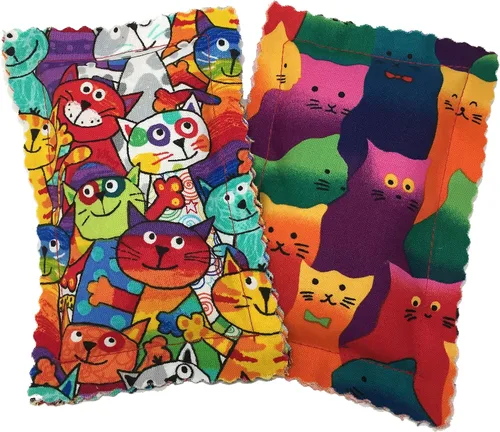 Vista 2 de Paquete de dos almohadas de hierba gatera, hechas a mano en los Estados Unidos (azul)