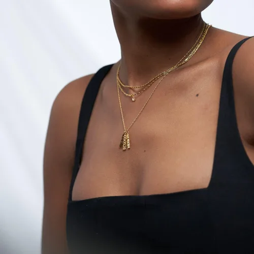 Vista 5 de Oak&Luna - Delicado collar con nombre vertical personalizado en plata de ley 925, chapado en oro de 18 quilates, oro vermeilregalo personalizado