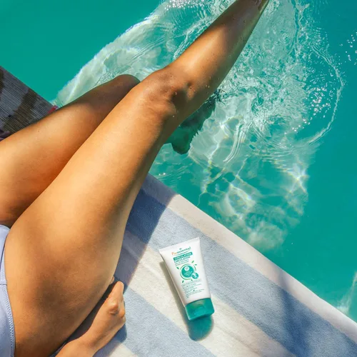 Vista 5 de Puressentiel Gel calmante para pies cansados, tobillos, piernas, loción de aromaterapia con 17 aceites esenciales para cuerpo y piel, alivio