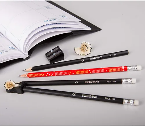 Vista 5 de Kores Caja de lápices de madera de grafito negro de 12 lápices, estilo ergonómico triangular