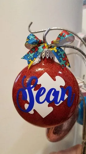 Vista 4 de Adorno de Navidad personalizado con purpurina para autismo, regalo con nombre Aspergers, profesor, educación especial, trastorno del espectro