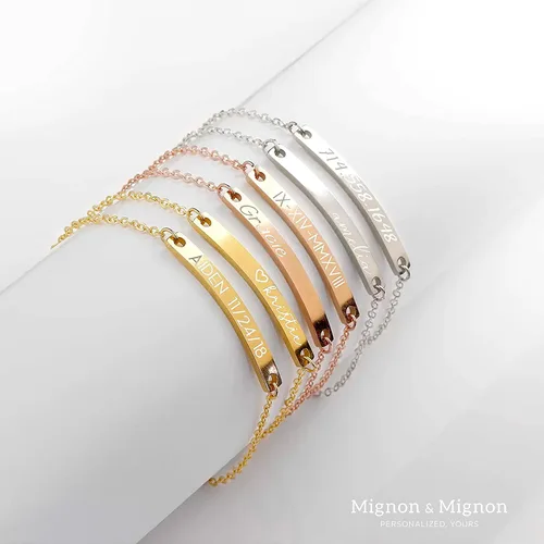 Vista 4 de Delicada barra pulsera de nombre Joyería con iniciales. Regalo perfecto.