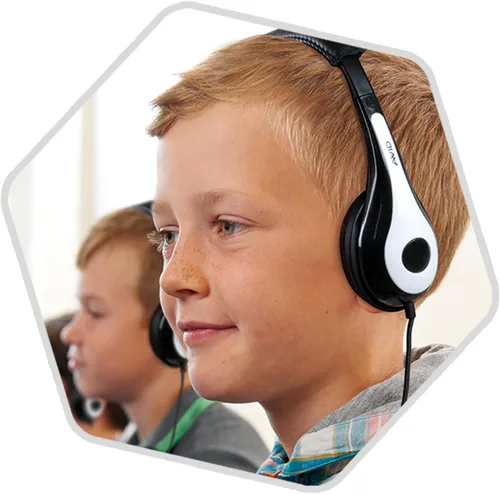 Vista 9 de Avid Productos AE-35 Auriculares personales blancos para el aula con enchufe de 0.138 in, sin micrófono (paquete de 12)