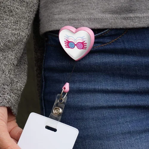 Vista 2 de Harry Potter Luna Lovegood Specterspecs - Cordón retráctil para tarjeta de identificación