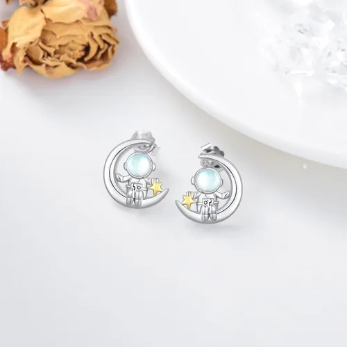 Vista 4 de SLIACETE Aretes de astronauta de plata de ley 925, aretes de astronauta y luna, bonitos aretes de estrella espacial, regalo de cumpleaños