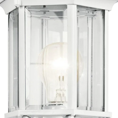 Vista 4 de Kichler Chesapeake - Lámpara de pared para exteriores, 17 pulgadas, color blanco El vidrio biselado transparente y el estilo de linterna mejoran