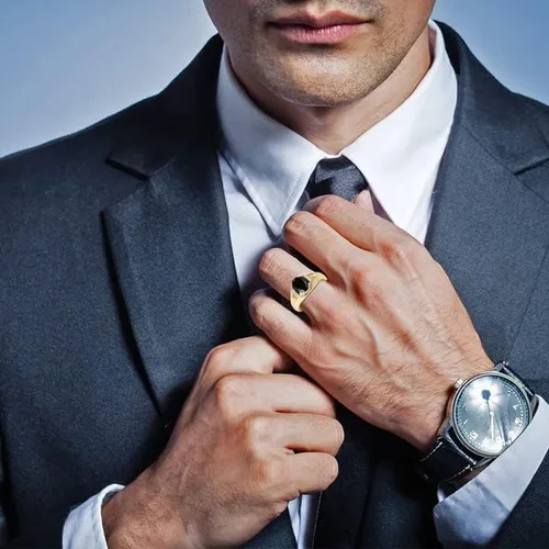 Vista 2 de Anillo de oro fino de 14 quilates para hombre de ónix negro