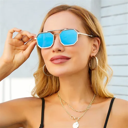 Vista 3 de GAOXIN Punk Metal - Gafas de sol hip-hop con montura pequeña, para hombres y mujeres, para vacaciones al aire libre (color F, tamaño mediano)
