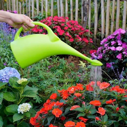 Vista 7 de MyLifeUNIT Regadera para plantas de interior, regadera con cabezal de ducha, 1/2 galón (verde)