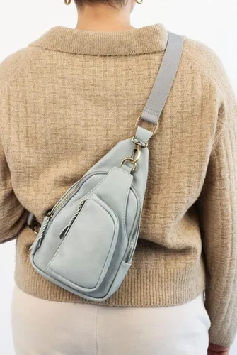Vista 6 de Antik Kraft - The Tasha - Mochila cruzada de cuero vegano suave para mujer