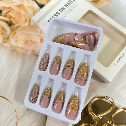 Vista 4 de Uñas postizas acrílicas de almendra a presión con rayas doradas, cobertura completa, ataúd reutilizable, uñas postizas brillantes, uñas adhesivas