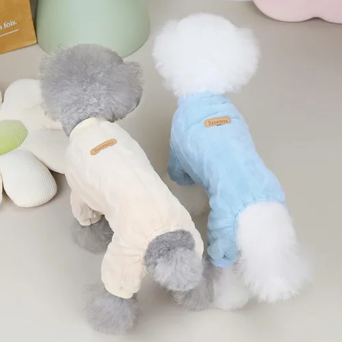 Vista 4 de Izefia Suéter para perro, ropa de forro polar de lana para invierno, sudadera cálida de 4 patas, pijama con estampado torcido, suéter para perro Azul