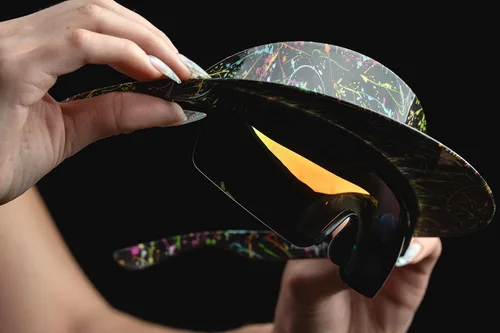 Vista 4 de Funny Guy Mugs Gafas de sol polarizadas con visera - Gafas de sol retro prémium de los años 80 y 90 Gnarly