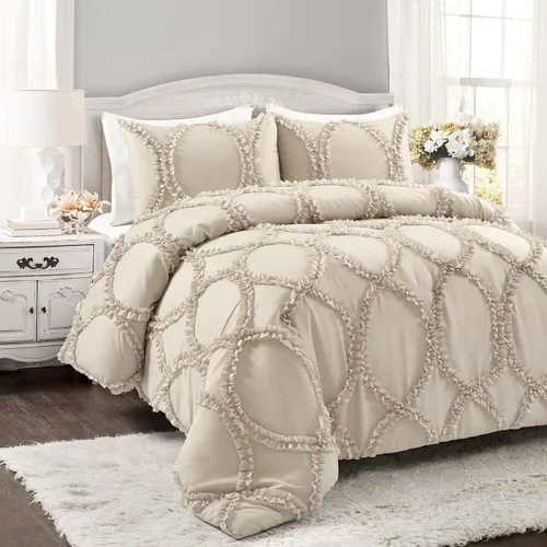 Vista 8 de Juego de edredón Lush Decor Avon, juego de 3 piezas, tamaño Full/Queen, color marfil - Juego de cama romántico estilo granja - Elegante ropa de cama