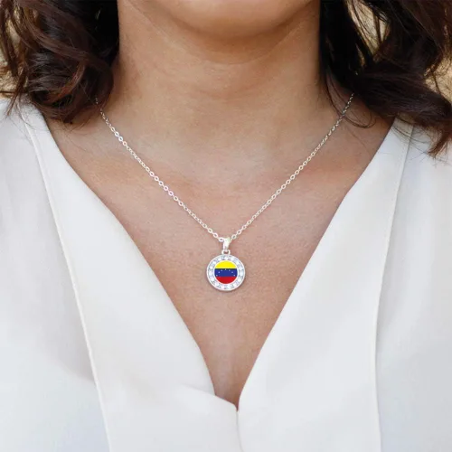 Vista 2 de Inspired Silver - Collar de plata de 180in con circonita cúbica